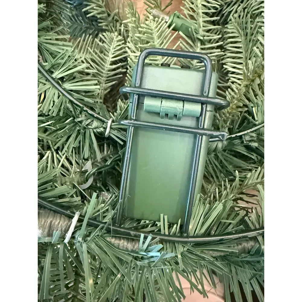 Balsam Hill BH BALSAM FIR 26” wreath candlelight LED Lights NIB battery powered